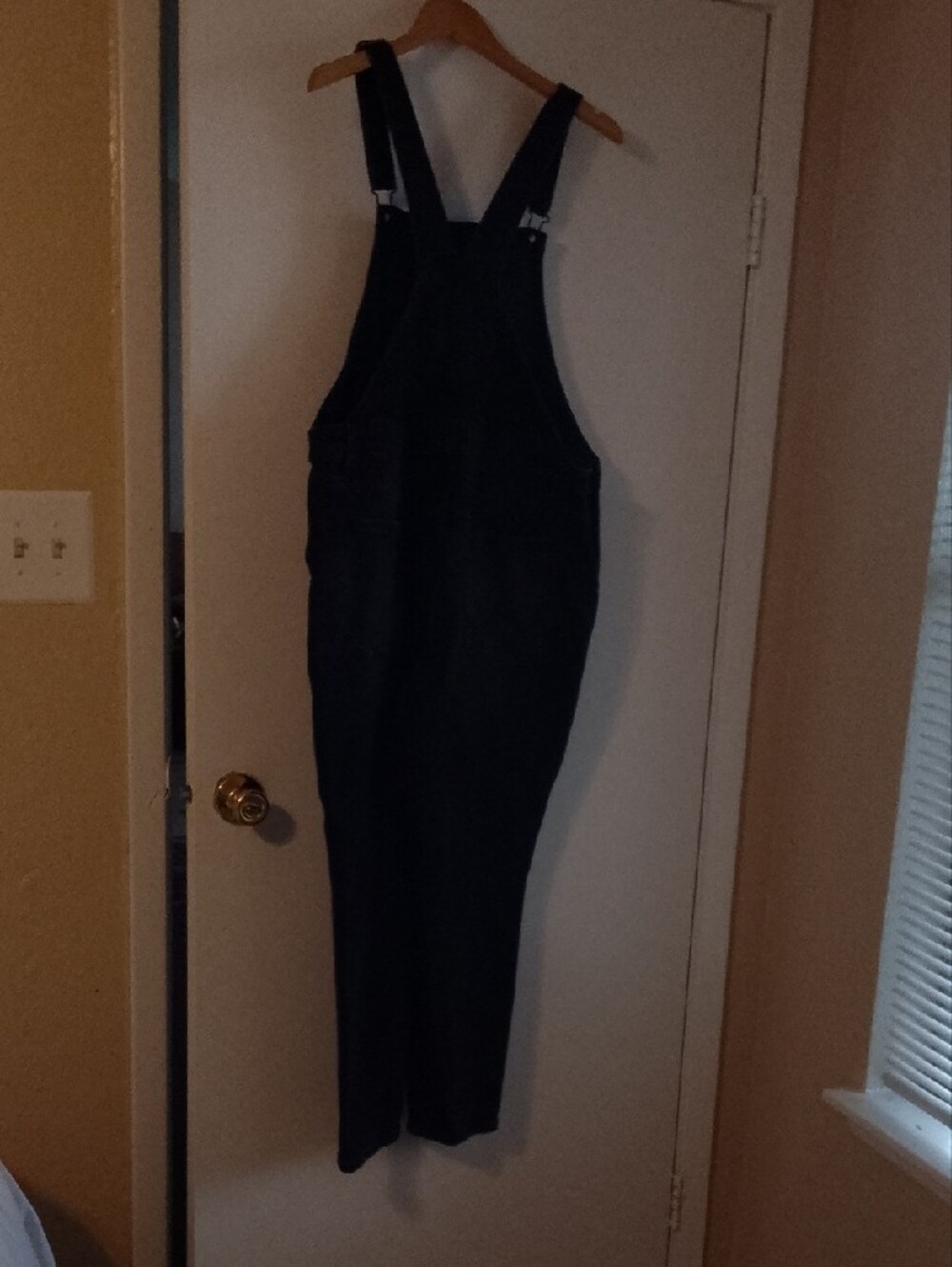 Old Navy Black Denim Women's Overalls - Picture 5 of 7